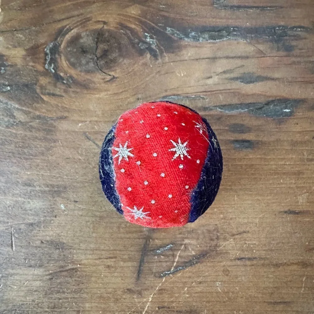 Purple Sparkly Cat Toy Ball NWOT